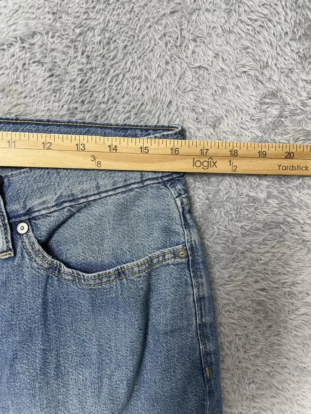 Banana Republic Slim Straight Jeans Mens 33x30* Blue Summerweight Denim Med Wash